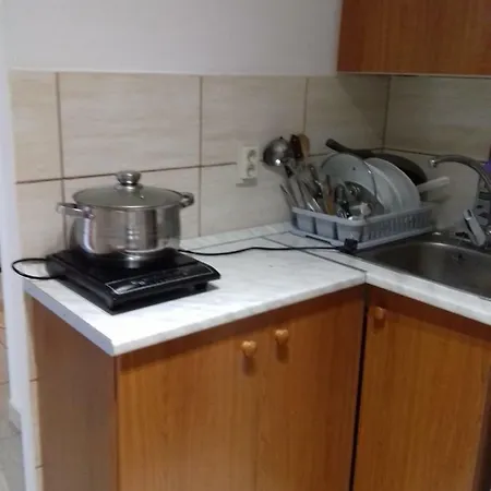Laura Apartman *